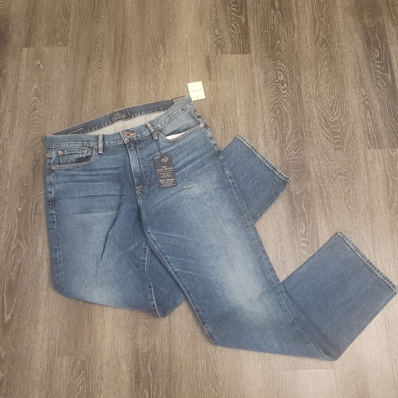 NWT Lucky Brand 363 Vintage Straight Jeans - Picture 4 of 7
